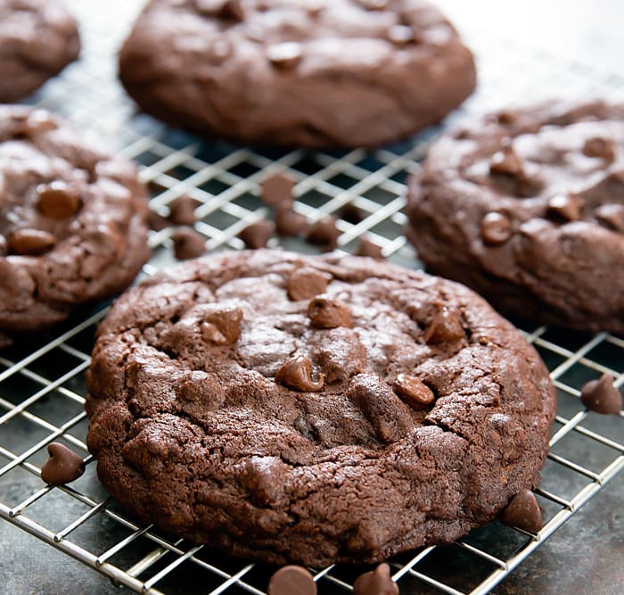 Φτιάξε μόνη σου τα πιο αμαρτωλά cookies με γέμιση πραλίνα φουντουκιού