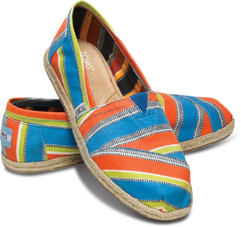 Οι εσπαντρίγιες του Μπεν Άφλεκ 
	Ο διάσημος σταρ σχεδίασε μια συλλογή παπουτσιών για το brand TOMS, τα έσοδα από τις πωλήσεις των οποίων θα διατεθούν για καλό σκοπό. 