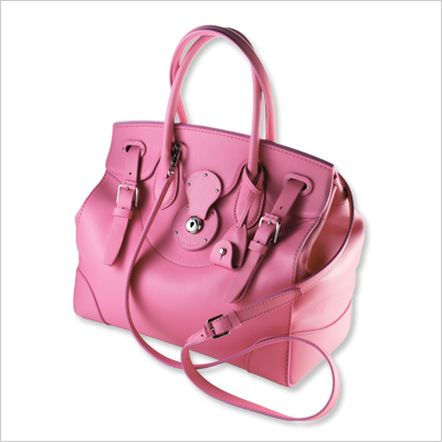 H ροζ τσάντα του οίκου Ralph Lauren