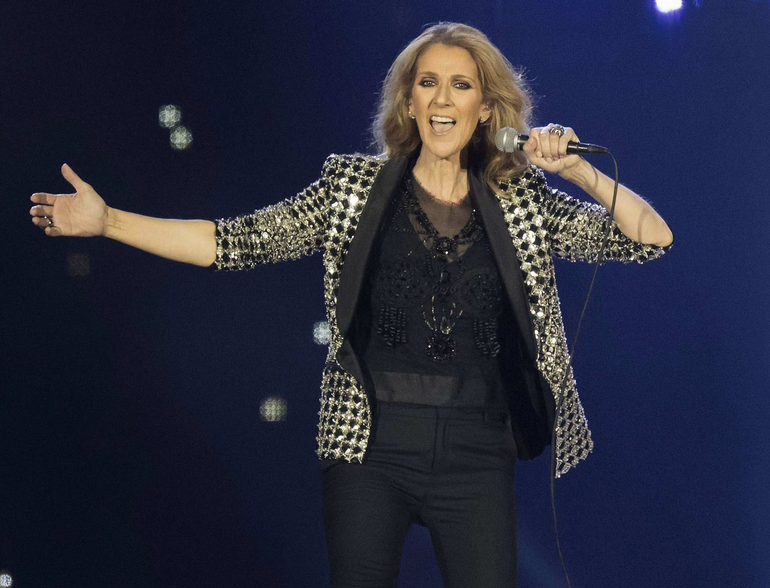 Селин дион слушать. Celine Dion Селин Дион. Celine Dion 2022. Дискотека 80 Силин Деон. Селин Дион с детьми 2021.