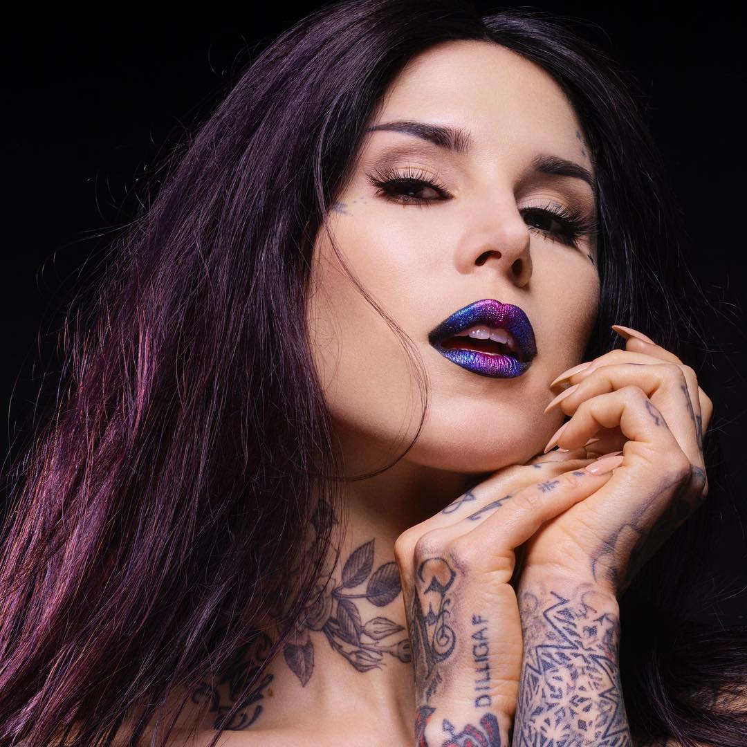 Kat von d. Кэт вон ди. Кэт вон ди помада. Mina von d актриса. Kat von d фото.