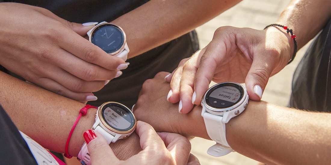 Ο απόλυτος σύμμαχός σου για να ξεκινήσεις τρέξιμο #ELLERUN Το νέο smartwatch με GPS, VENU® SQ ΑΠΟ ΤΗΝ GARMIN®, είναι ένα προσιτό έξυπνο ρολόι με ολοήμερη παρακολούθηση υγείας, 20+ ενσωματωμένες εφαρμογές αθλημάτων, Garmin Pay και έκδοσεις με μουσική, για να σε ακολουθεί παντού.