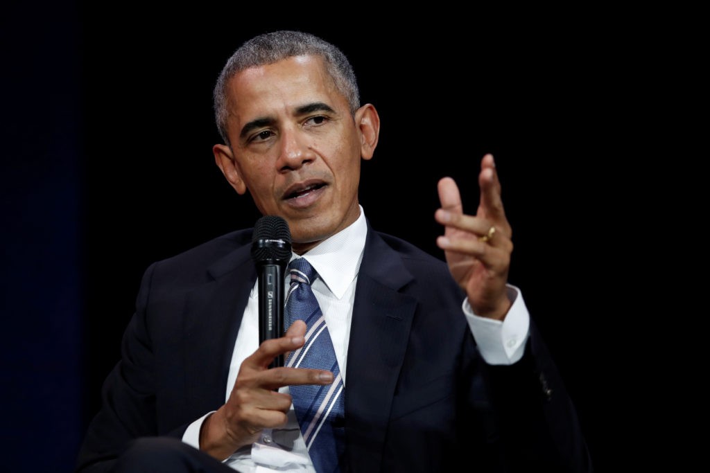 Barack Obama: “Κάπνιζα κρυφά μέσα στον Λευκό Οίκο”