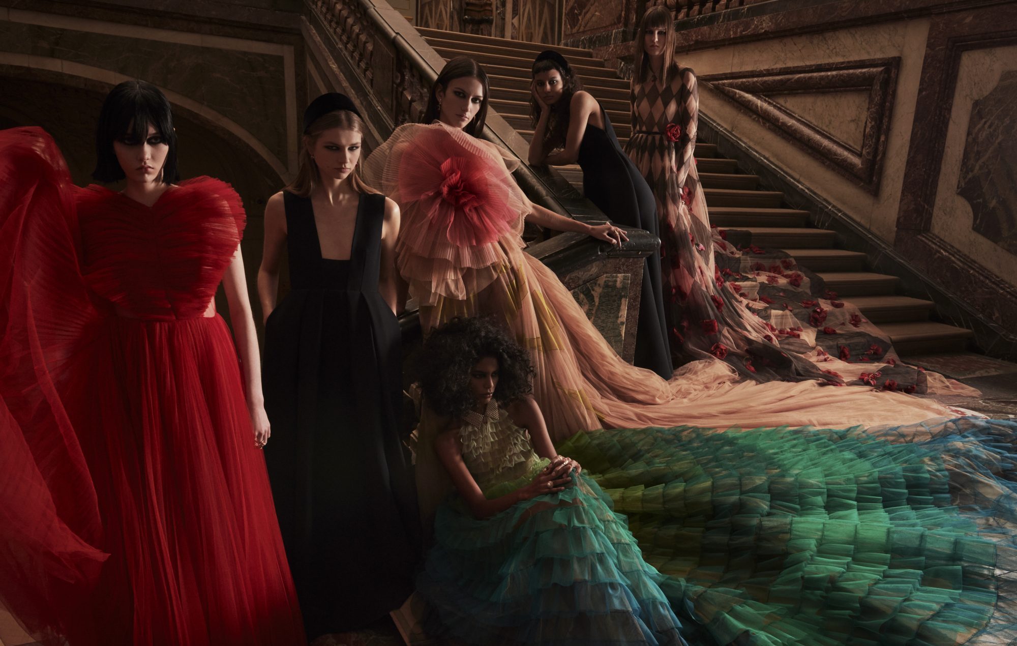 Paris Fashion Week: Το AW21 show του οίκου Dior ήταν όλα τα παραμύθια μαζί