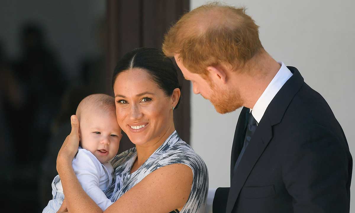 Ο Archie έγινε 2 ετών: Πώς του ευχήθηκε η βρετανική βασιλική οικογένεια;