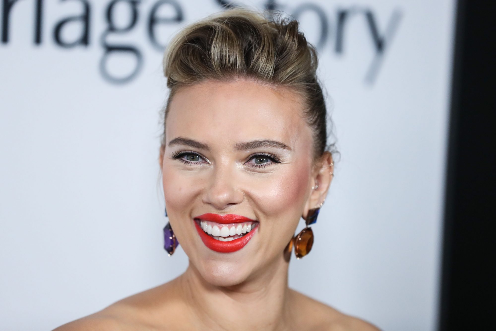Και (!) η Scarlett Johansson λανσάρει δική της skincare συλλογή