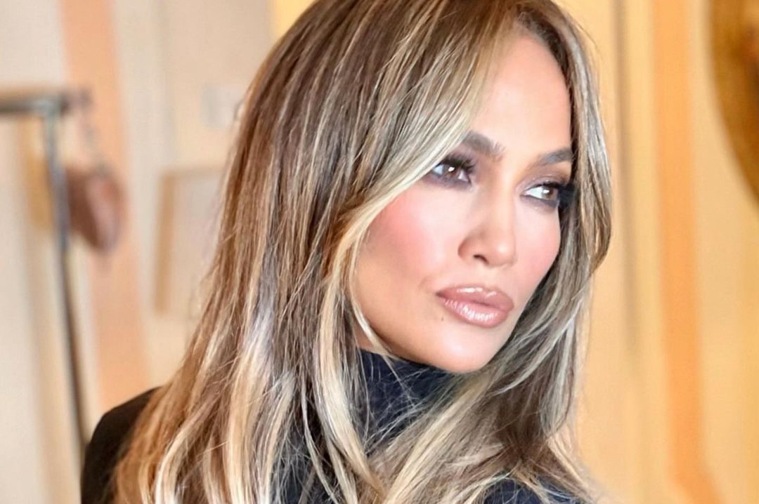 Αυτό είναι το beauty trick της Jennifer Lopez για super juicy χείλη