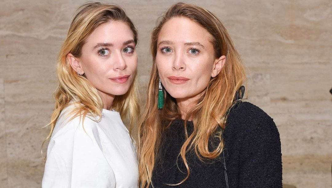 The Row: Η Mary-Kate και η Ashley Olsen δημιούργησαν για πρώτη φορά 3 parfume oils Μέσα από το επιτυχημένο fashion brand, The Row, οι αδερφές Olsen  λάνσαραν τρία αρωματικά έλαια. Ποια δεν θα ήθελε να τα μυρίσει;