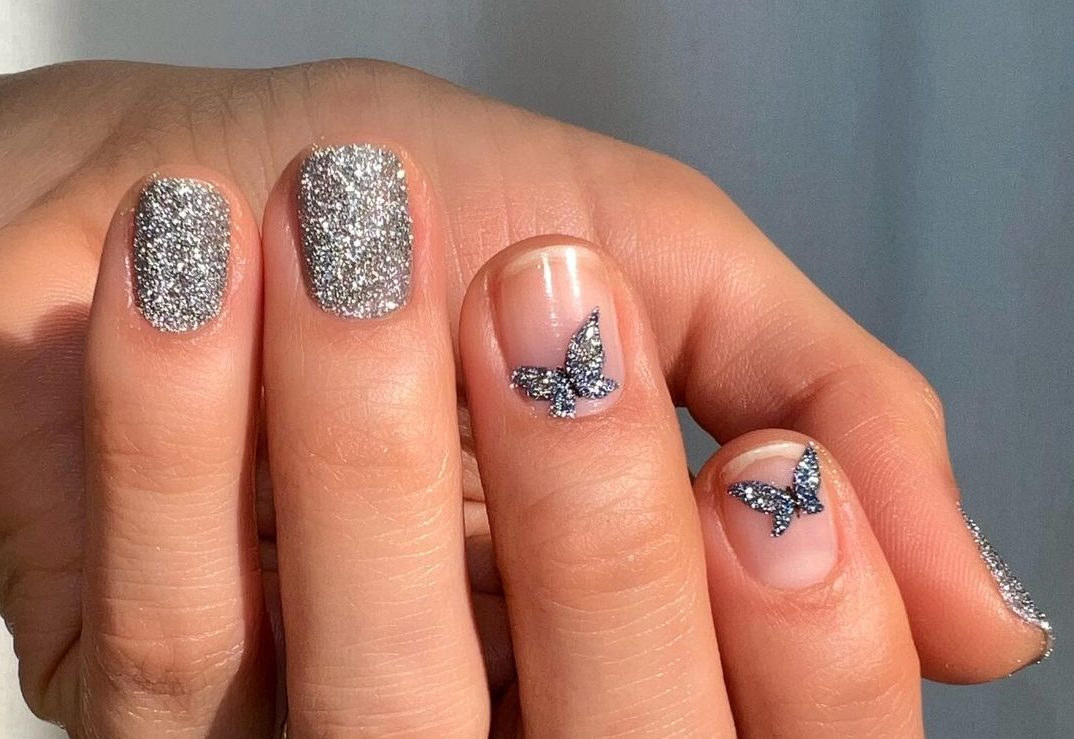 6 festive nail trends για να είσαι στην αλλαγή του χρόνου stylish από τη κορυφή ως τα νύχια Με αυτά τα nails trends όλοι θα παρατηρούν τα άκρα σου.