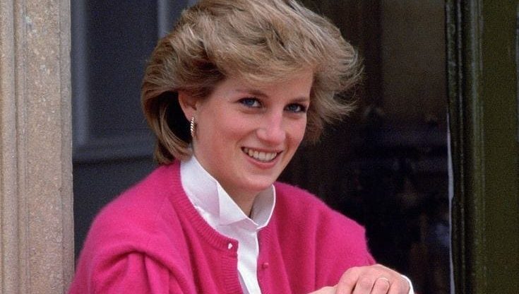 Πριγκίπισσα Diana: Το άρωμά της είναι η τέλεια επιλογή για εσένα που αγαπάς τις floral μυρωδιές Η Πριγκίπισσα Diana εξακολουθεί να μας εμπνέει μέχρι και σήμερα.