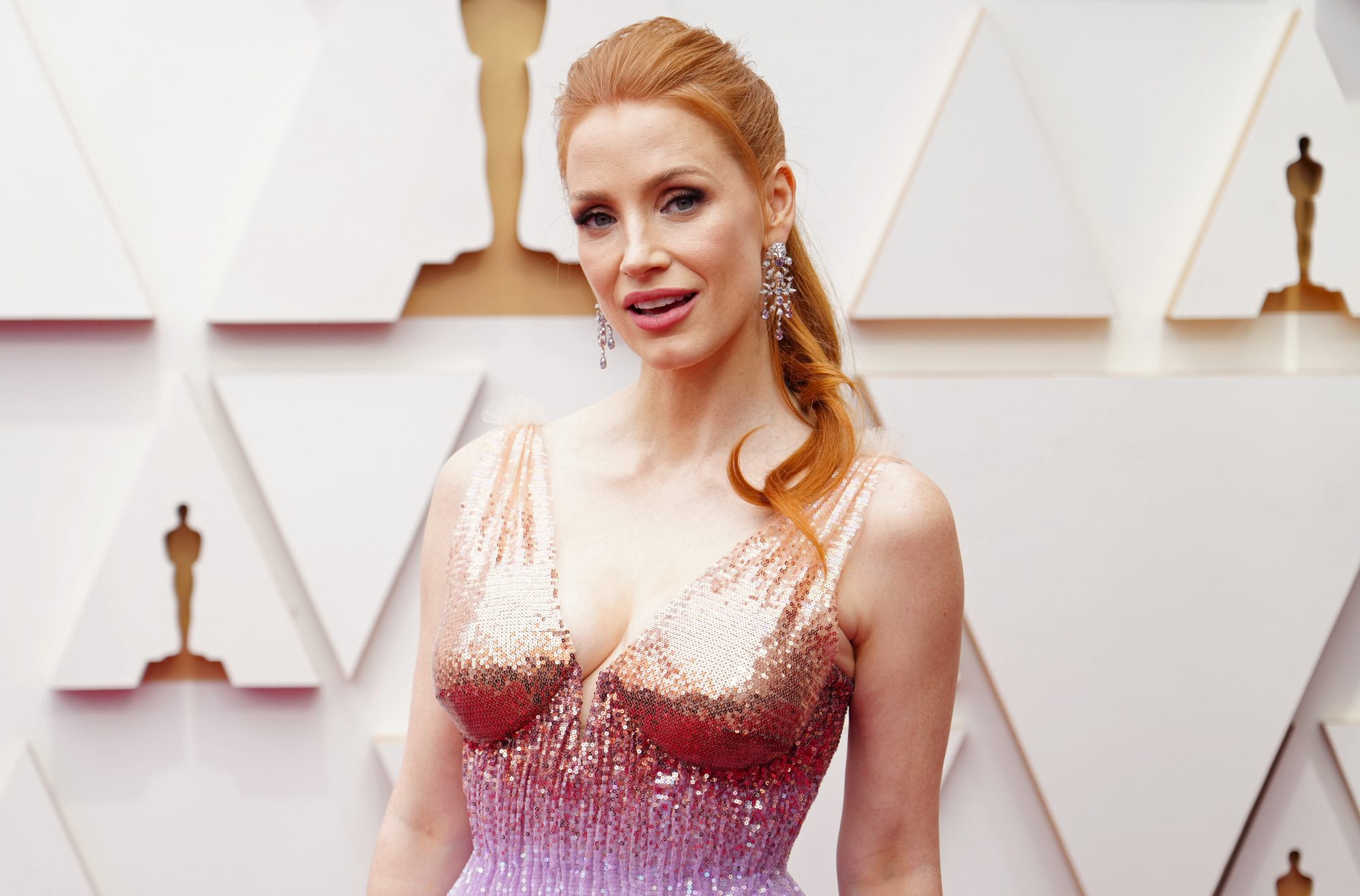 Oscars 2022: Αυτά τα beauty looks αξίζουν χρυσό αγαλματίδιο