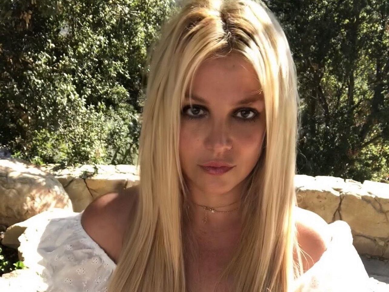 Britney Spears: Οι 12 γυμνές φωτογραφίες της και η ανησυχία των θαυμαστών της