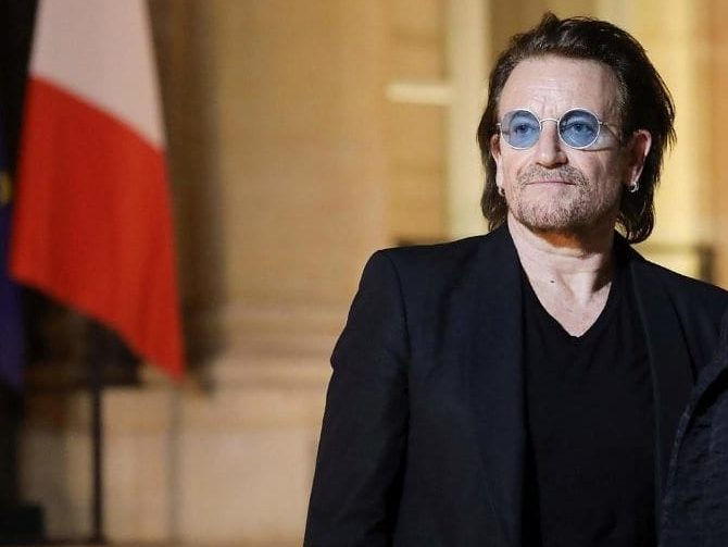 Ουκρανία: Συναυλία-έκπληξη του Bono στο μετρό του Κιέβου #video