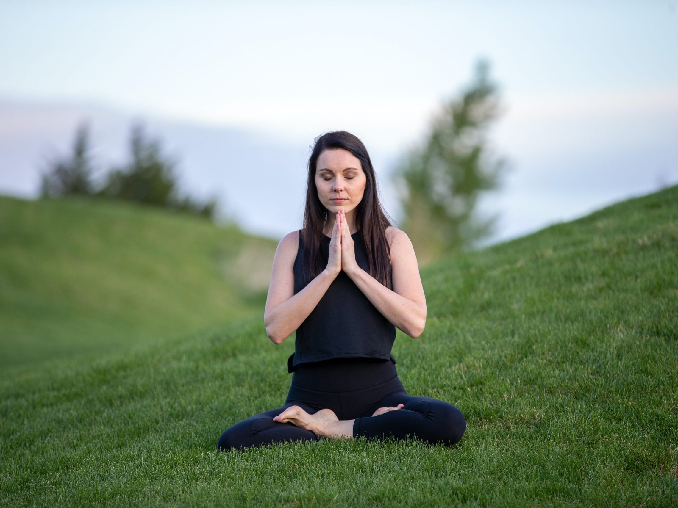 Αν αισθάνεσαι συχνά ναυτία, αυτές οι στάσεις yoga θα σε βοηθήσουν να την καταπολεμήσεις